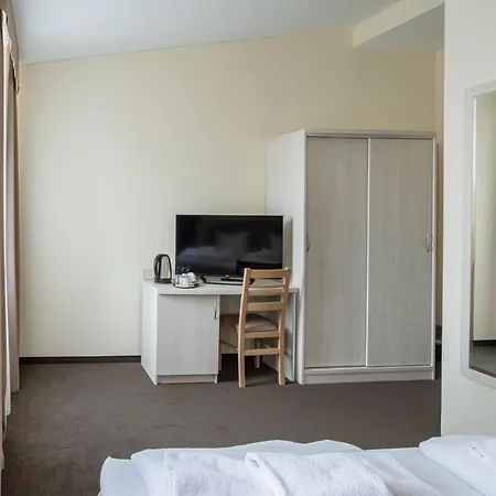 Upper Room Hotel Kurfuerstendamm-3